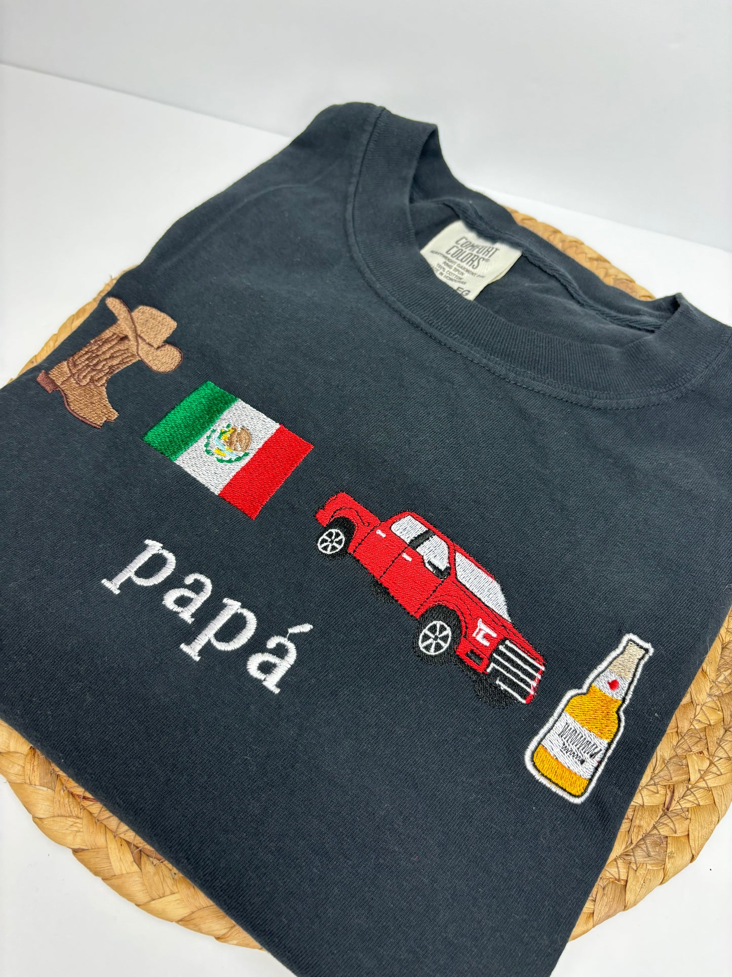 Papá Embroidered Black Shirt