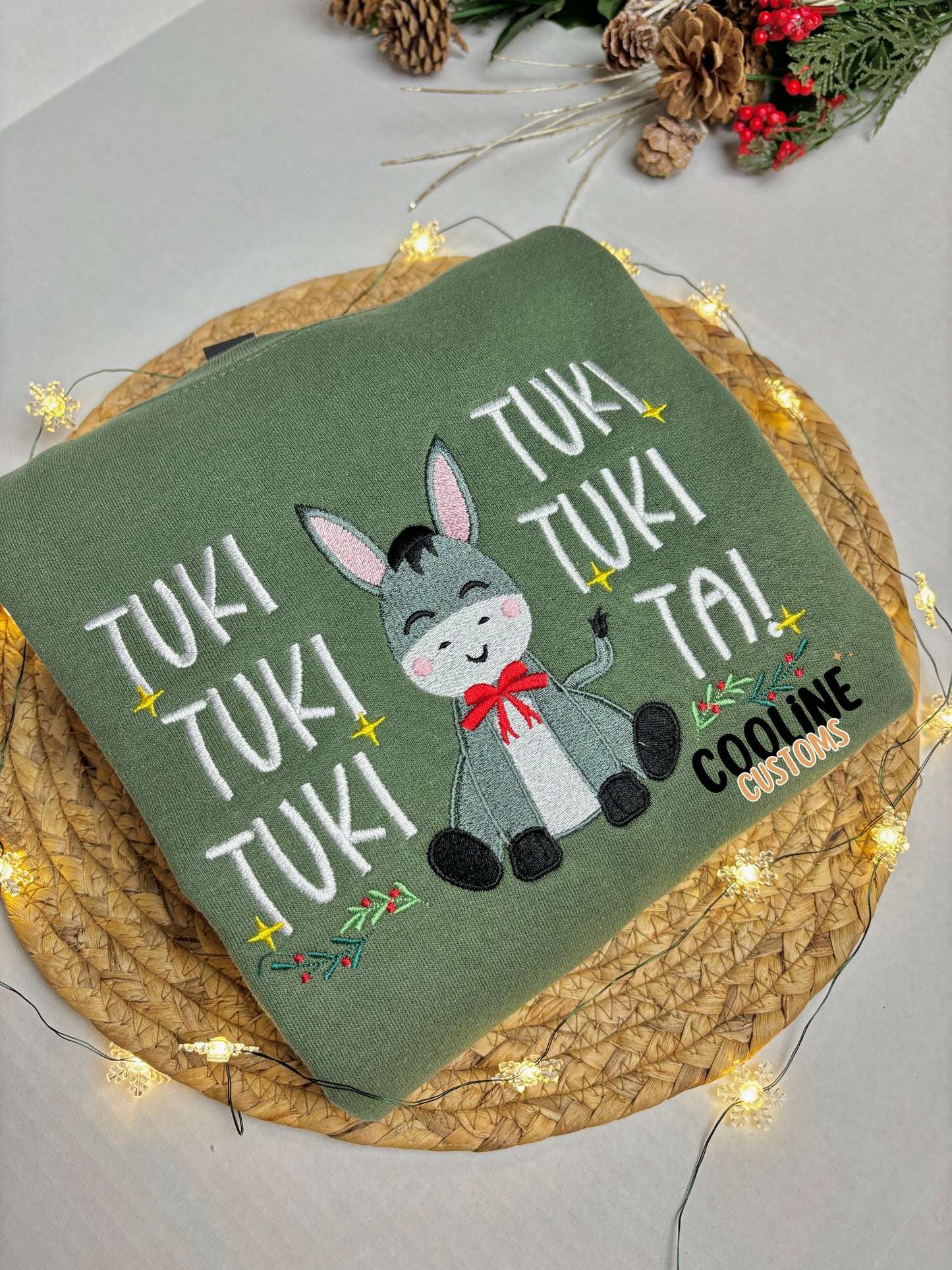 El Burrito Sabanero Tuki Tuki Tuki Crewneck