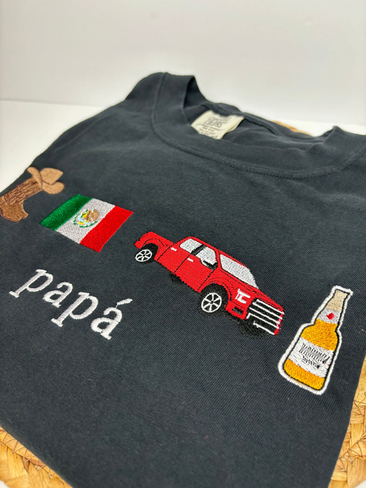 Papá Embroidered Black Shirt